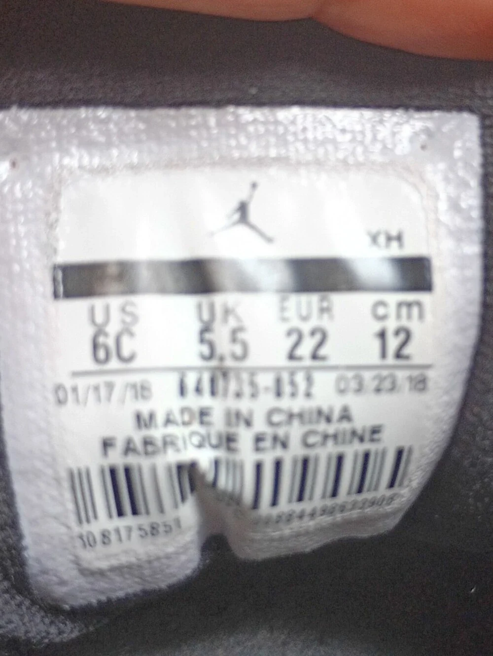 Nike Air Jordan 1 Retro Mid GS Youth Size 6C Multi-Color Swoosh 554725-052